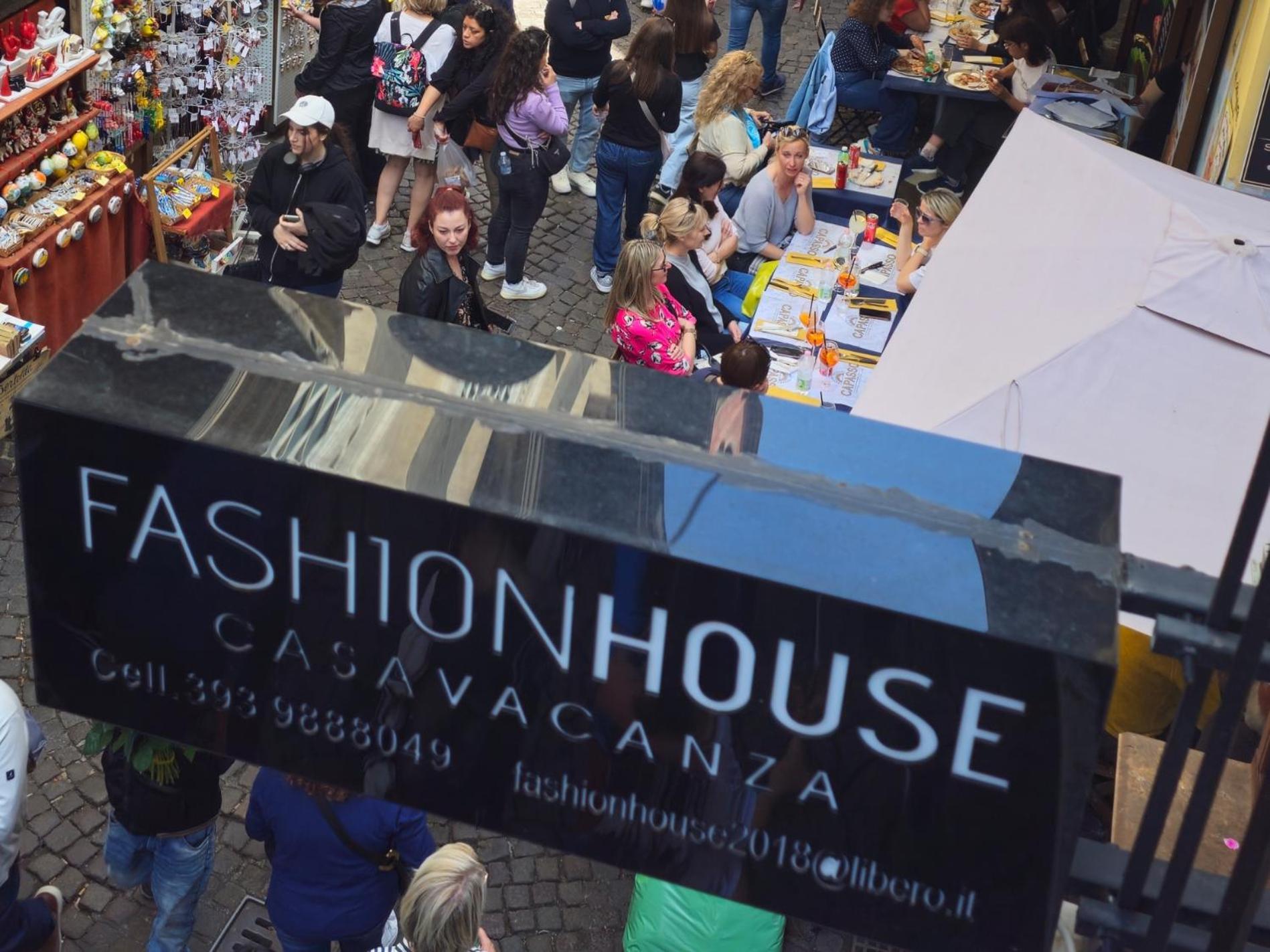 Fashion House Spaccanapoli Nápoles Exterior foto